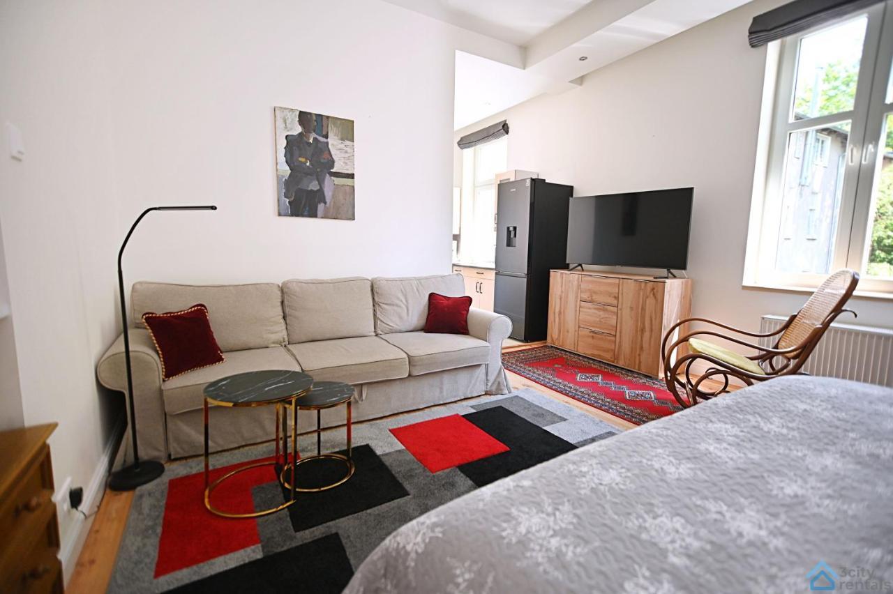 Beige And Red 3City Studio In Sopot With Outdoor Parking By Noclegi Renters Exterior foto